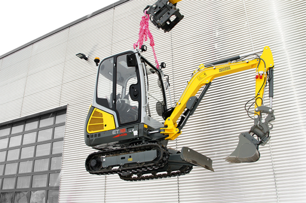 Wacker Neuson ET18 VDS Mini Excavator on 3t Trailer